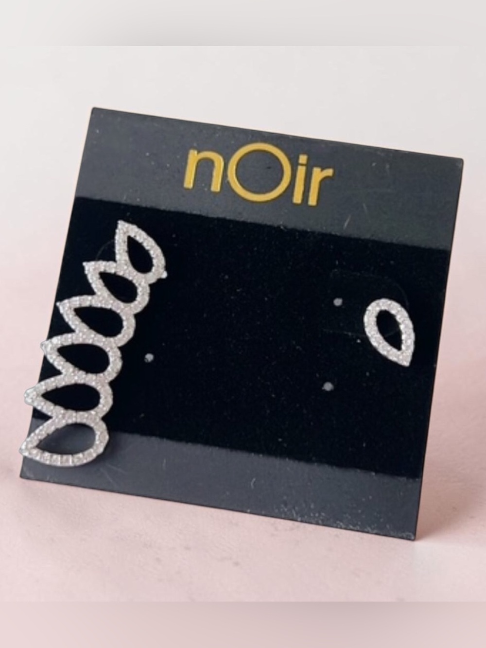 nOir Jewery  EP10895-1-46F